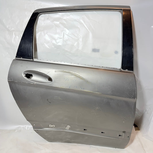 Mercedes B W245 Sağ Arka Kapı 2005-2010 Orijinal Çıkma En Uygun Oto Parça