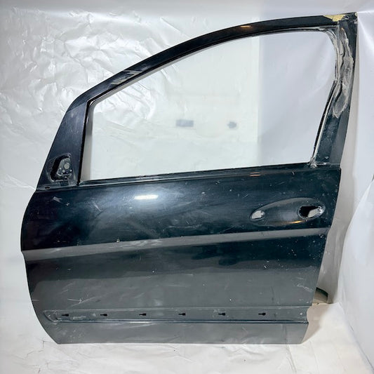 Mercedes B W245 Sol Ön Kapı Direği Hasarlı Orijinal Çıkma En Uygun Oto Parça