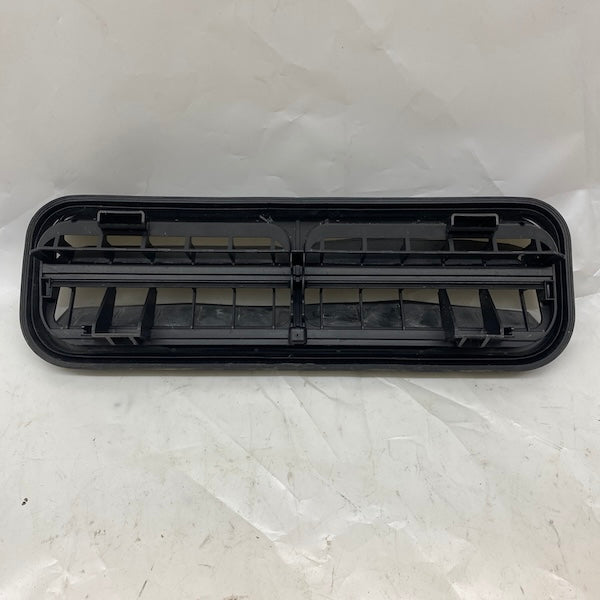 Mercedes C W205 Arka Çamurluk Havalandırma Menfezi A2058301201