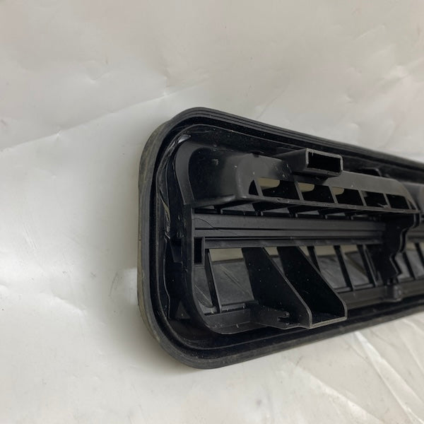 Mercedes C W205 Arka Çamurluk Havalandırma Menfezi A2058301201