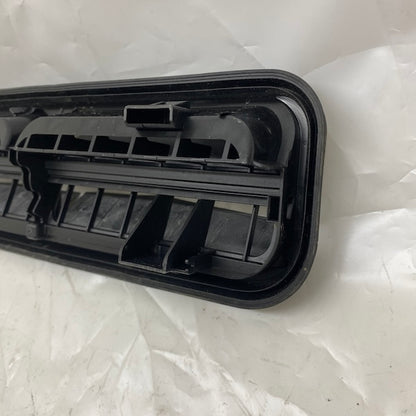 Mercedes C W205 Arka Çamurluk Havalandırma Menfezi A2058301201