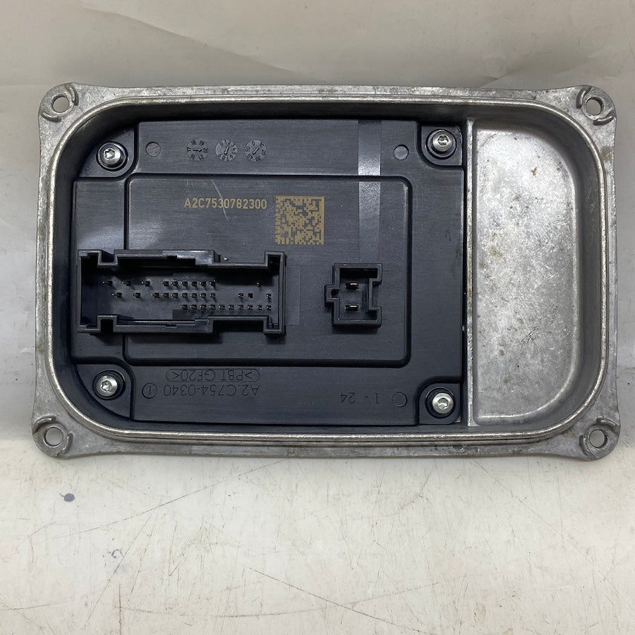 Mercedes CLA W118 LED far kontrol ünitesi – çıkma OEM modül, A1479004104.