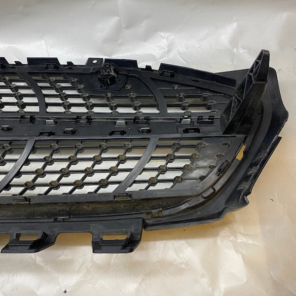 Mercedes CLA W118 Ön Panjur Diamond İthal 2000 En Uygun Oto Parça