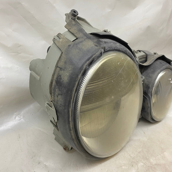 Mercedes CLK W208 Sağ Far 147348-147552 En Uygun Oto Parça