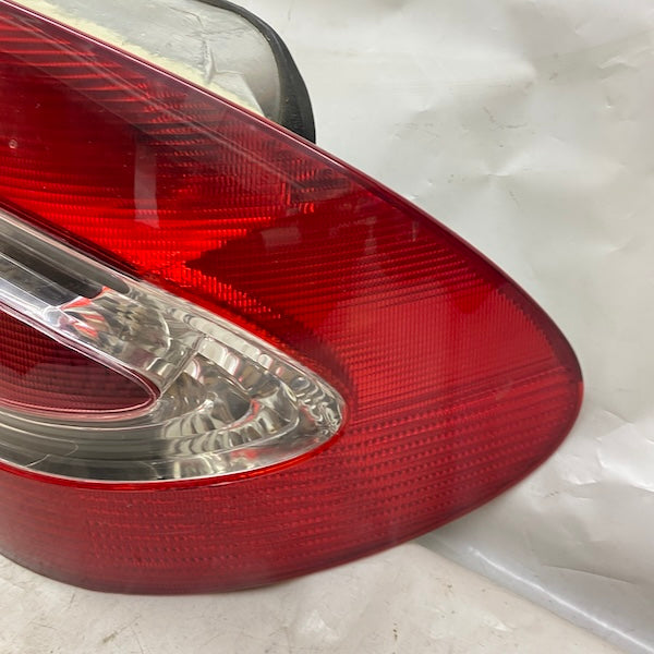 Mercedes CLK W209 Coupe Sağ Stop 03-09 A2098200264 Çıkma En Uygun Oto Parça