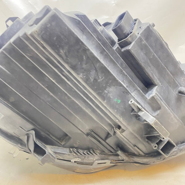 Mercedes CLA W117 Sol Far A1179065100 En Uygun Oto Parça