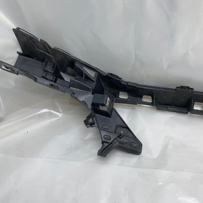 Mercedes C Ön Tampon Braketi A2058853365