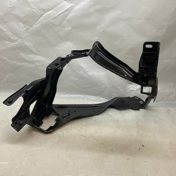 Mercedes C Sağ Far Yuva Sacı 08-14 A2046202514 Orijinal Çıkma En Uygun Oto Parça