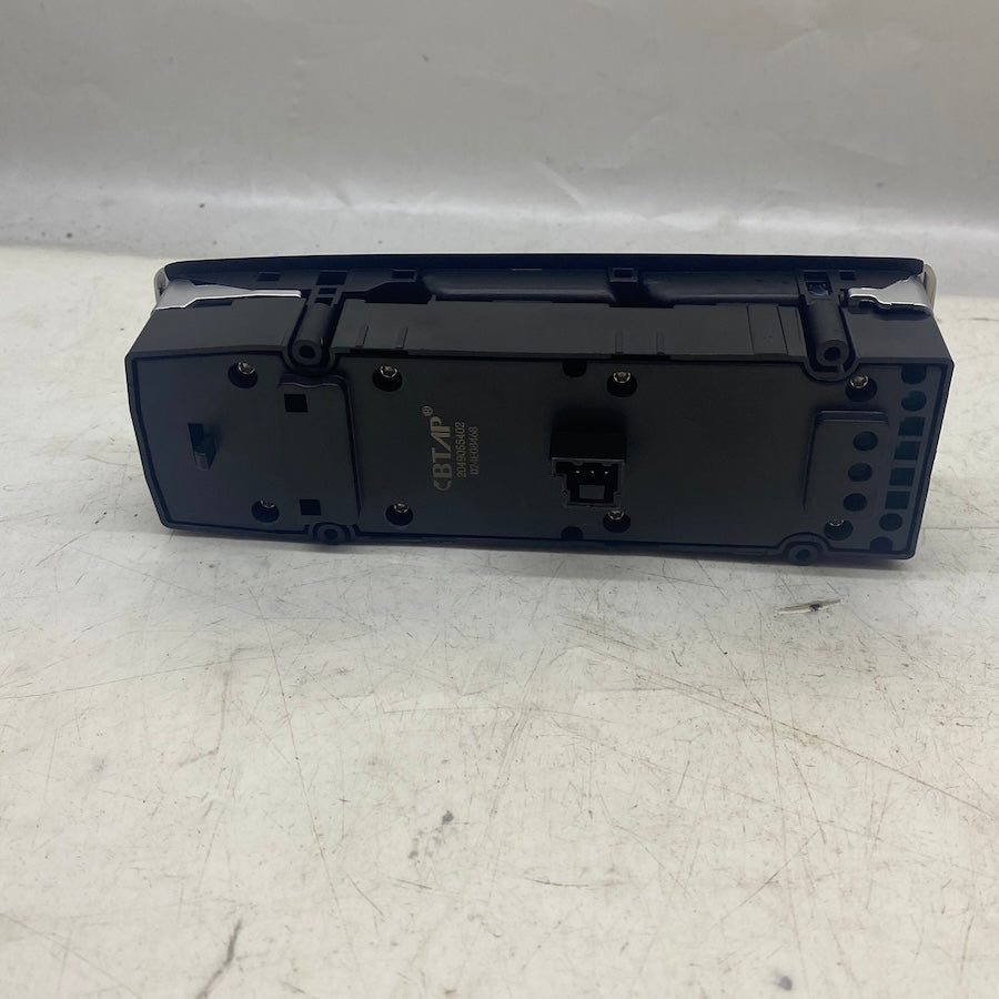 Mercedes C Serisi W204 Cam Düğmesi 4lü A2049055402