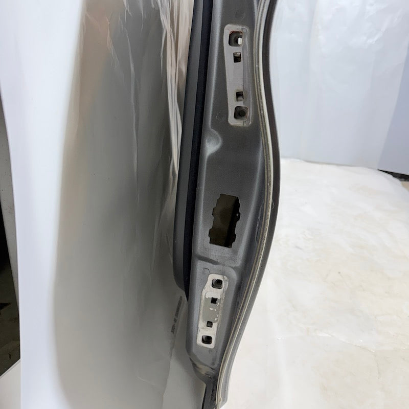 Mercedes C Serisi W205 Sol Ön Kapı Gri 14-20 A2057220110 En Uygun Oto Parça