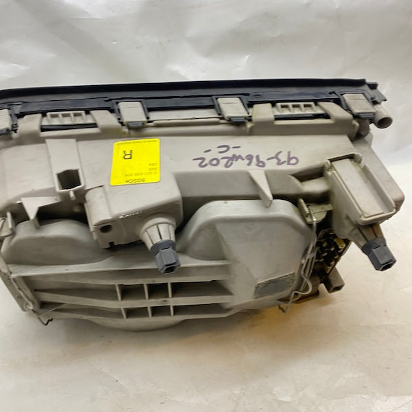 Mercedes C W202 Sağ Far 0301036206 Bosch En Uygun Oto Parça