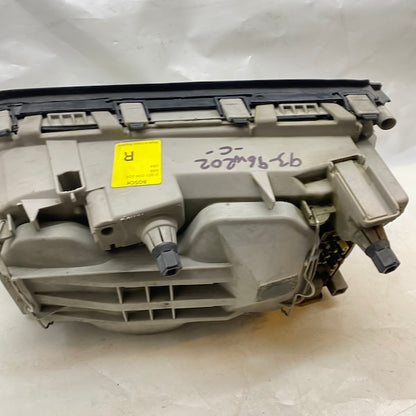 Mercedes C W202 Sağ Far 0301036206 Bosch En Uygun Oto Parça