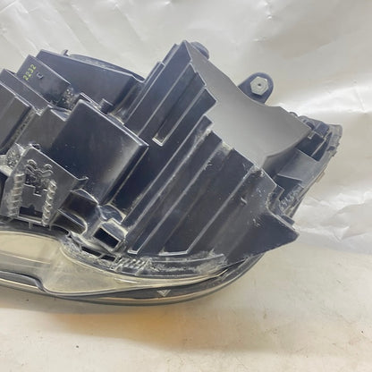 Mercedes C W204 Sağ Far A2048205059 Halojen En Uygun Oto Parça