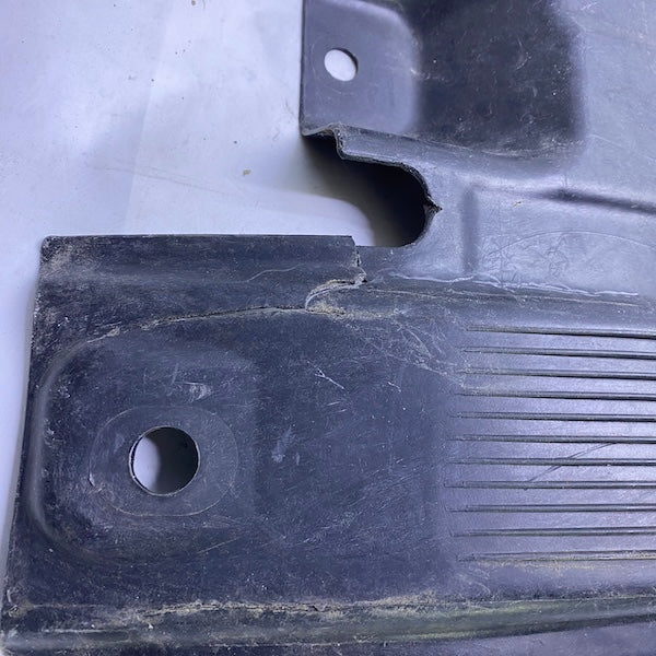 Mercedes C W204 Sol Alt Koruma A2046805200 07-14 En Uygun Oto Parça