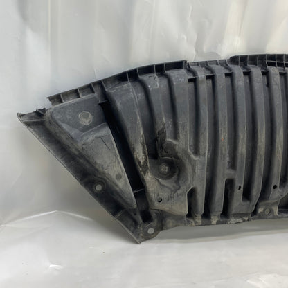 Mercedes C W204 W207 Ön Tampon Alt Muhafaza A2045200723 - En Uygun Oto Parça
