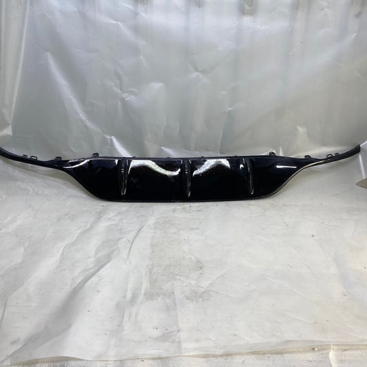 Mercedes C Serisi W205 AMG arka tampon alt eki – orijinal çıkma parça, A2058857338.