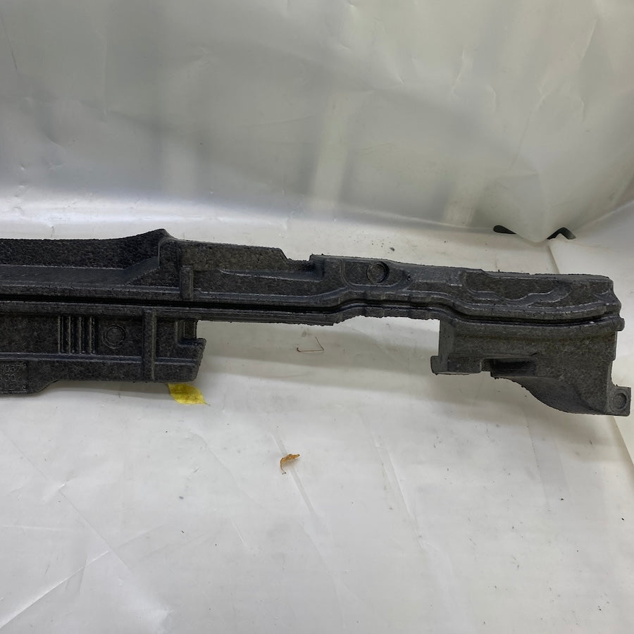 Mercedes C W205 AMG ön tampon için yüksek kalite çıkma darbe emici parçası.
