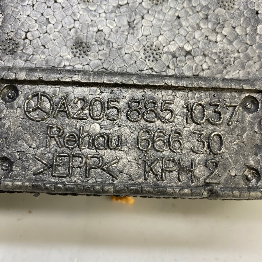 Mercedes C W205 AMG Ön Tampon Darbe Emici A2058851037 Orijinal Çıkma 2013-2019