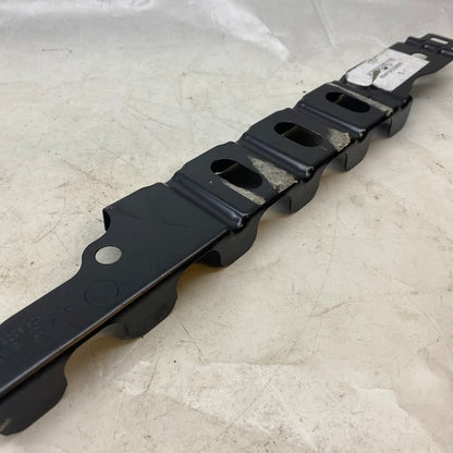 Mercedes C W205 Çamurluk Bağlantı Sacı A2056261116 En Uygun Oto Parça