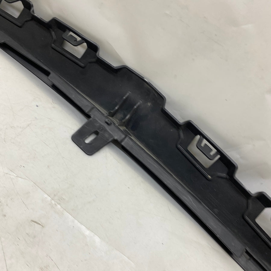 Mercedes C W205 Ön Tampon İç Üst Bakalit A2058851165
