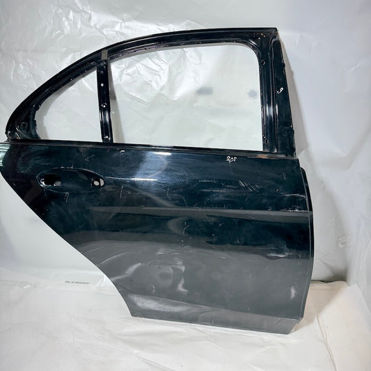 Mercedes C W205 Sağ Arka Kapı 2013-2020 A2057325118 En Uygun Oto Parça