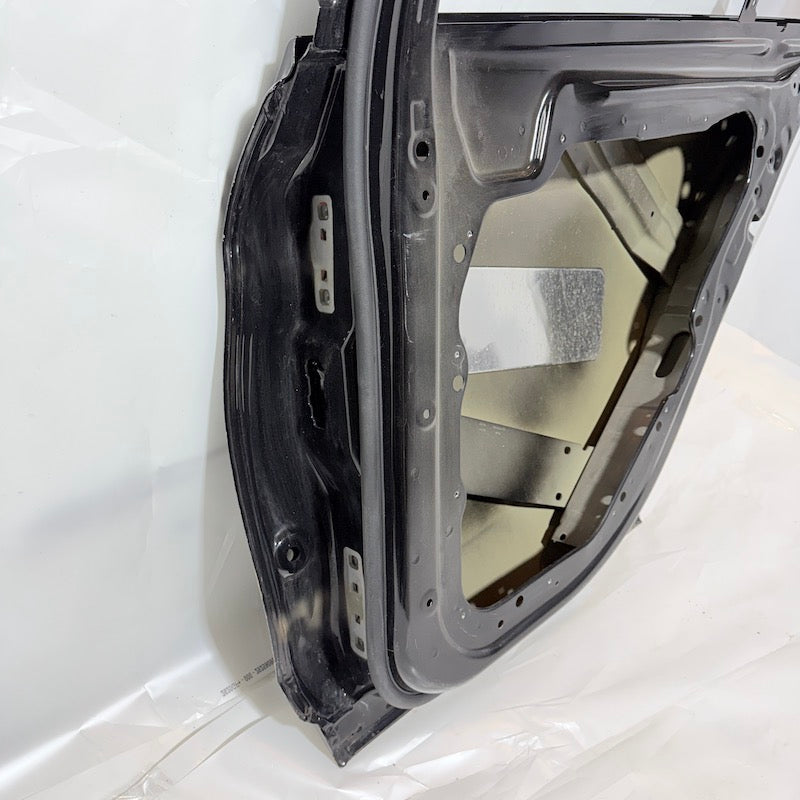 Mercedes C W205 Sağ Arka Kapı 2013-2020 A2057325118 En Uygun Oto Parça