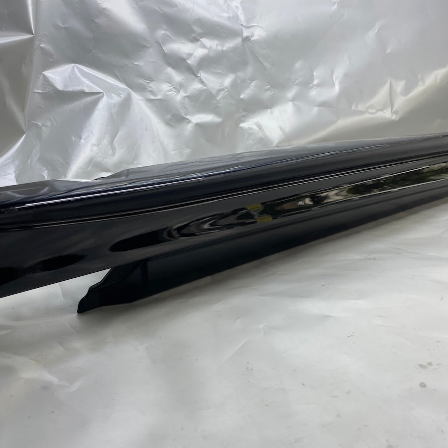 Mercedes C W206 AMG Sağ Marşpiyel Kaplaması A2066982400 Orijinal Çıkma (2019-2023)