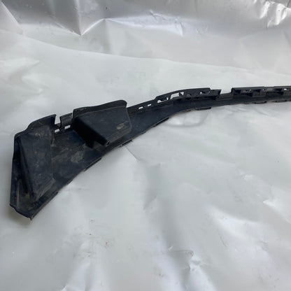 Mercedes C W206 Ön Tampon Alt Braket A2068858101