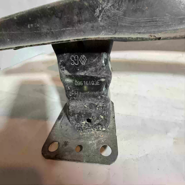 Mercedes Citan / Renault Kangoo Ön Tampon Demiri 09616103E En Uygun Oto Parça