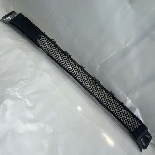 Mercedes E A213 W213 Tampon Izgara A2138858803