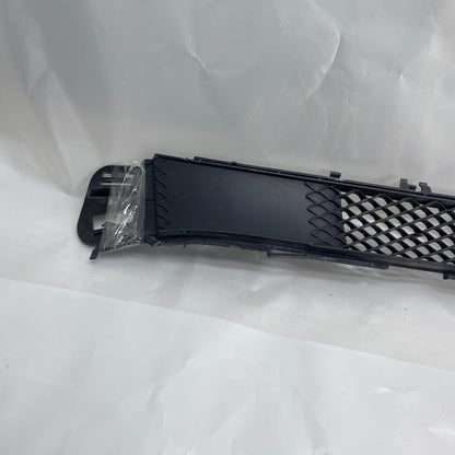 Mercedes E A213 W213 Tampon Izgara A2138858803