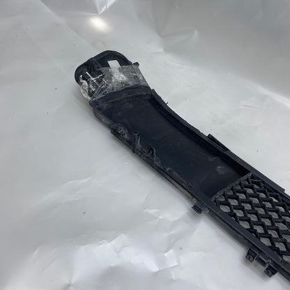 Mercedes E A213 W213 Tampon Izgara A2138858803