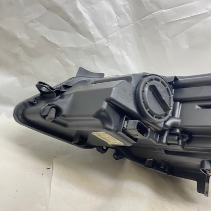 Mercedes E Coupe W207 Sağ Far A2078200639KZ Xenon En Uygun Oto Parça