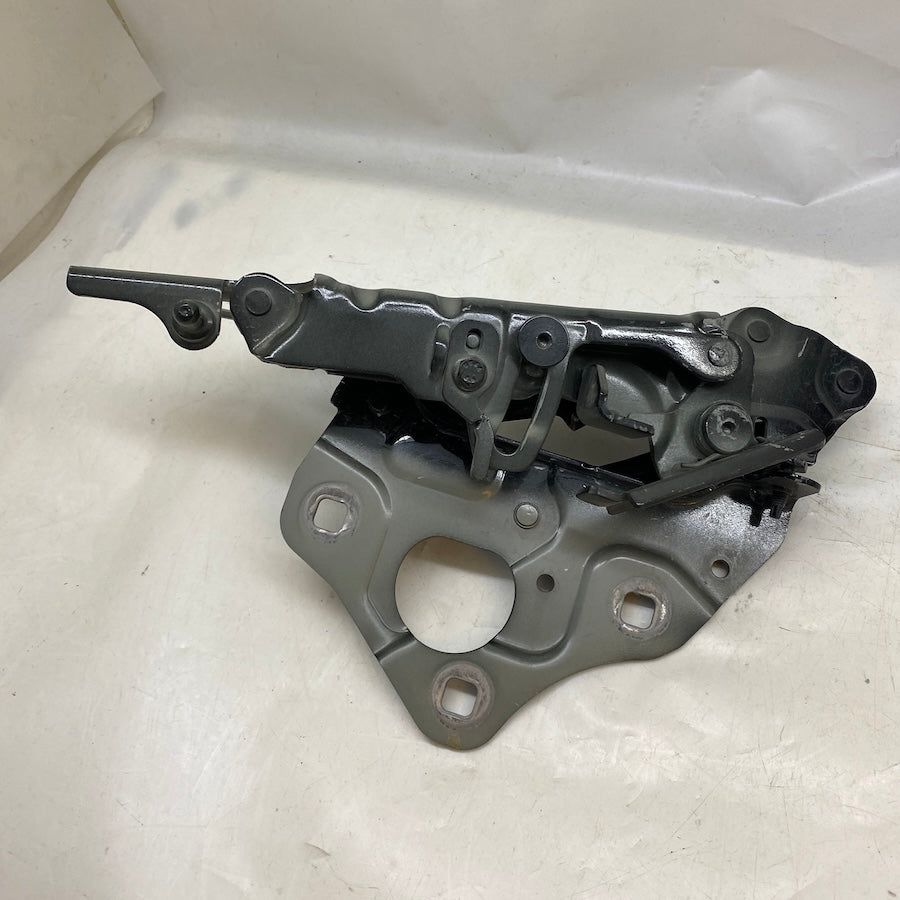 Mercedes EQE/EQS W297 Motor Kaput Menteşesi A2978801400 Orijinal Çıkma