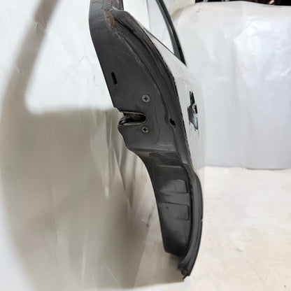 Mercedes E Serisi W124 Sağ Arka Kapı En Uygun Oto Parça