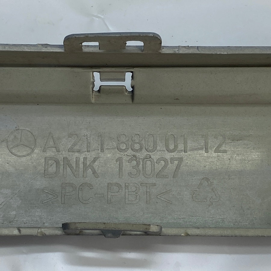Mercedes E Serisi W211 Arka Tampon Orta Çıtası A2118800112