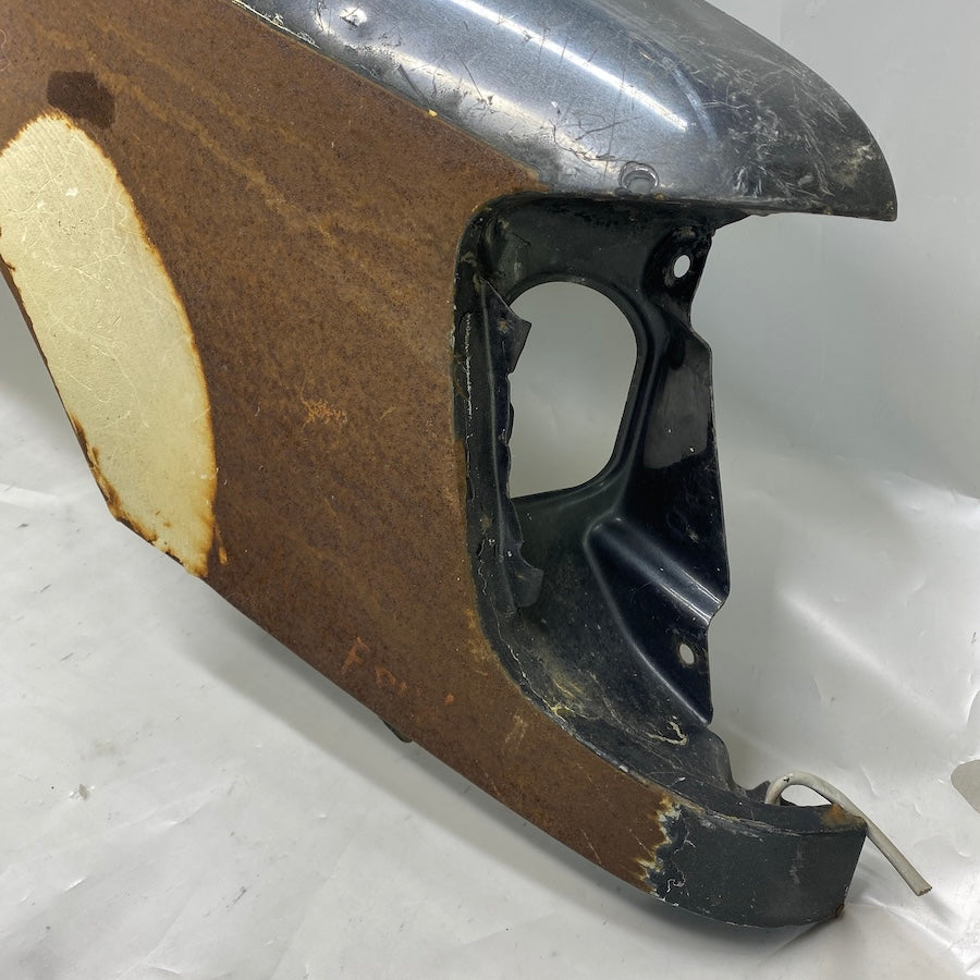 Mercedes E W124 Ön Sağ Çamurluk Orijinal Çıkma