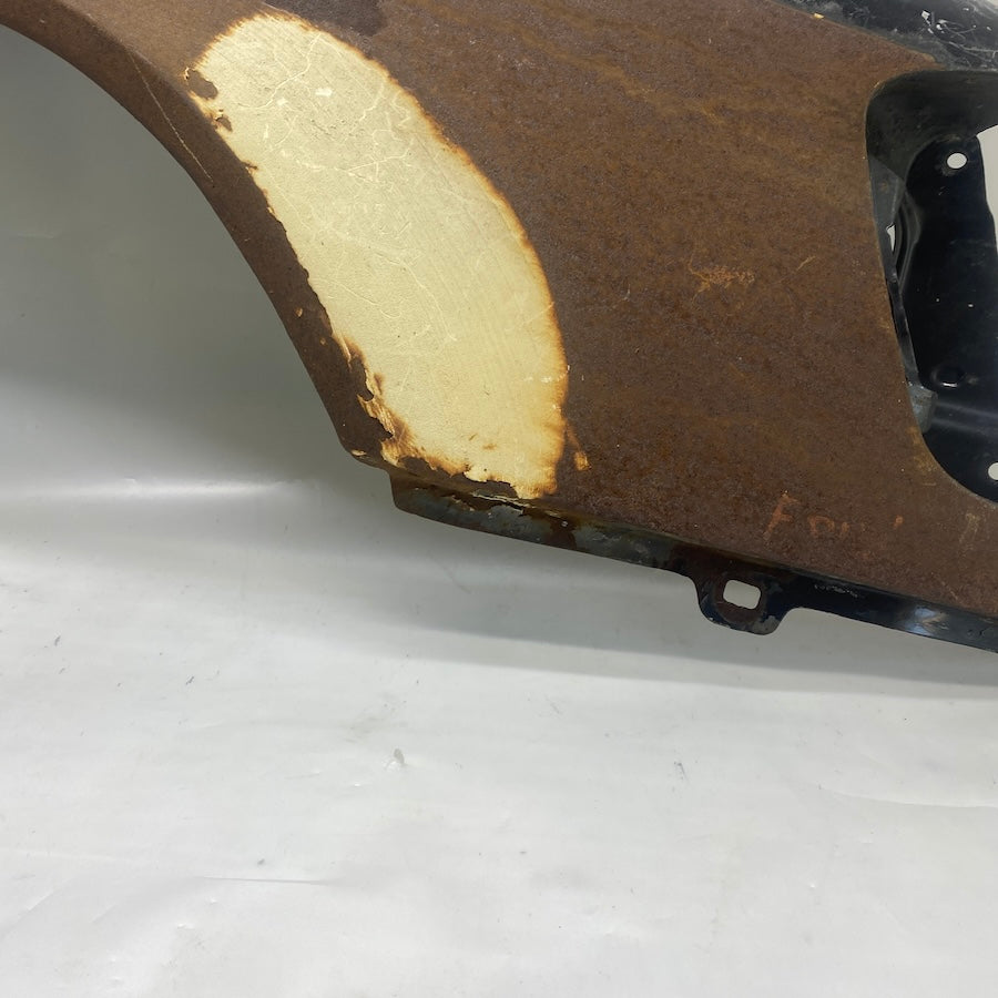 Mercedes E W124 Ön Sağ Çamurluk Orijinal Çıkma