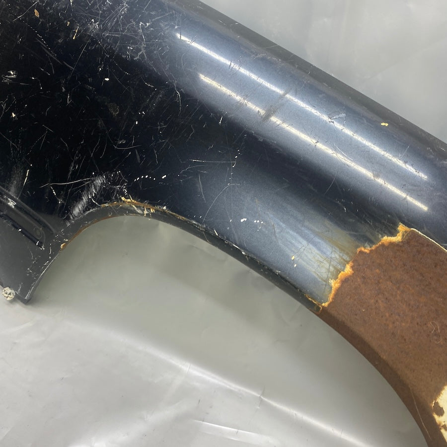 Mercedes E W124 Ön Sağ Çamurluk Orijinal Çıkma