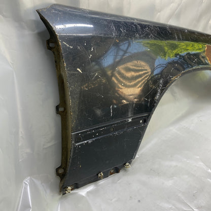 Mercedes E W124 Ön Sağ Çamurluk Orijinal Çıkma