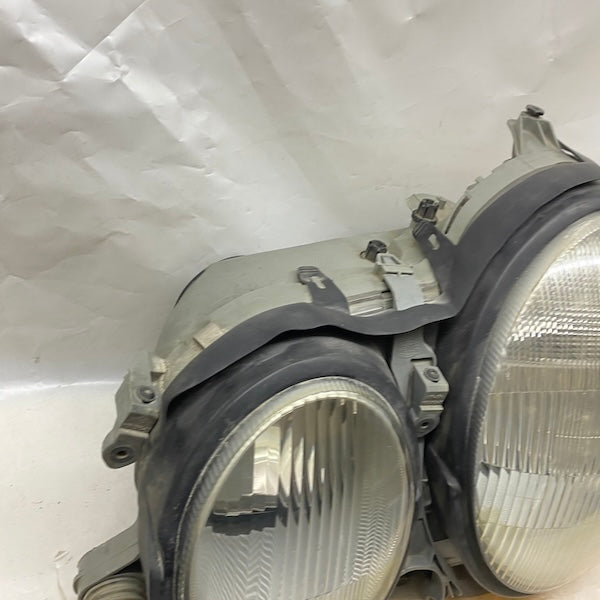 Mercedes E W210 Sol Far Halojen 98-01 150607-00 Orijinal Çıkma En Uygun Oto Parça