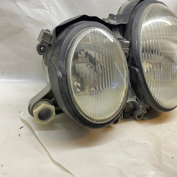 Mercedes E W210 Sol Far Halojen 98-01 150607-00 Orijinal Çıkma En Uygun Oto Parça