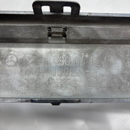 Mercedes E W211 Arka Tampon Orta Çıtası A2118800012