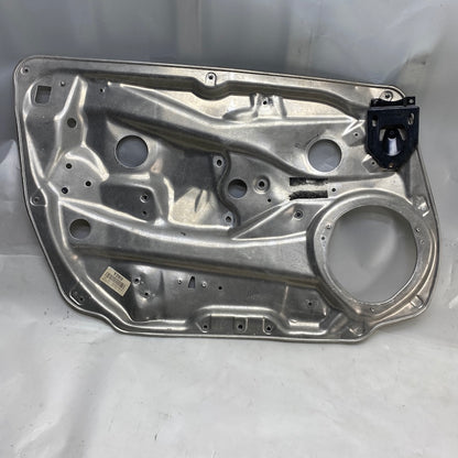 Mercedes E W212 Ön Sol Kapı Paneli 981692-105 Orijinal Çıkma 2009-2016