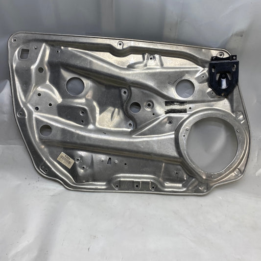 Mercedes E W212 Ön Sol Kapı Paneli 981692-105 Orijinal Çıkma 2009-2016