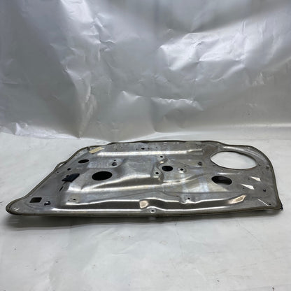 Mercedes E W212 Ön Sol Kapı Paneli 981692-105 Orijinal Çıkma 2009-2016