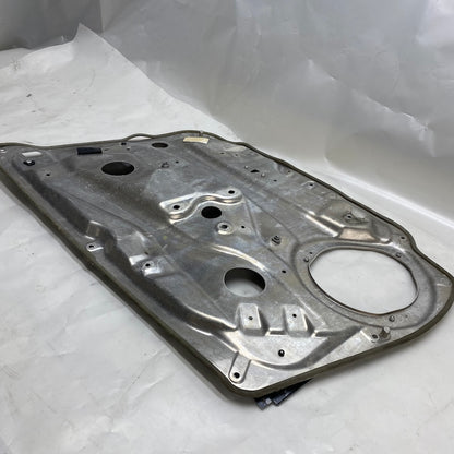 Mercedes E W212 Ön Sol Kapı Paneli 981692-105 Orijinal Çıkma 2009-2016