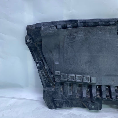 Mercedes E W213 Ön Tampon Alt Muhafaza Yarasa Bakaliti