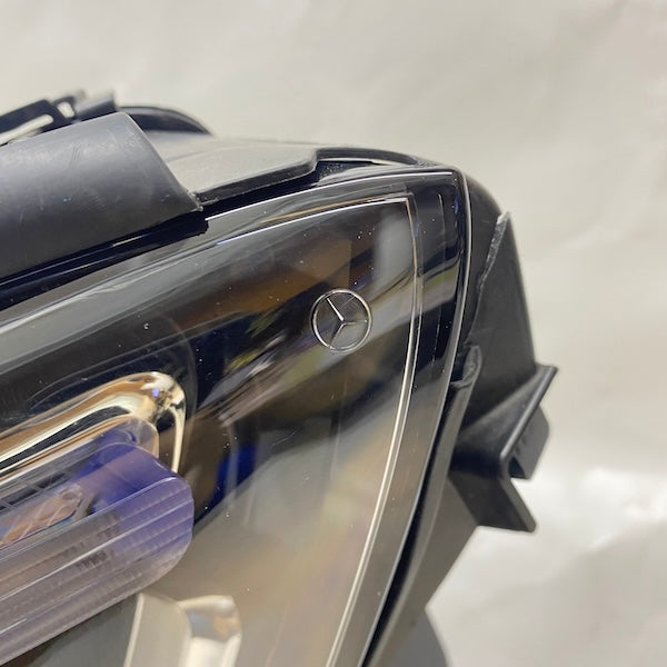 Mercedes GLA W247 Sağ Far A2479063605 En Uygun Oto Parça