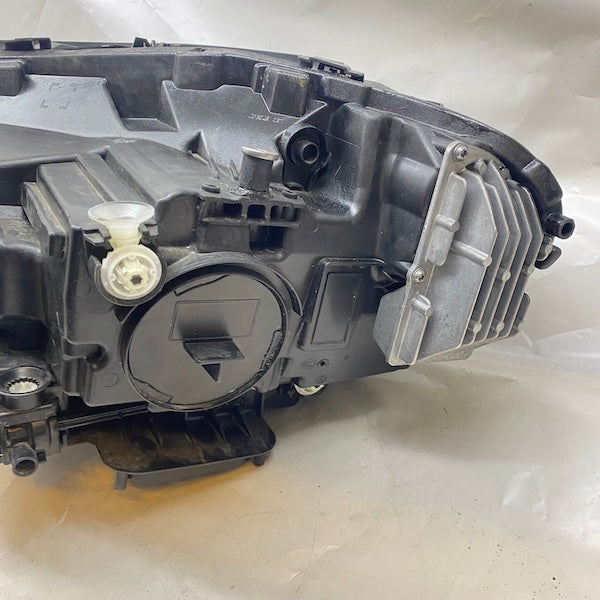 Mercedes GLA W247 Sağ Far A2479063605 En Uygun Oto Parça